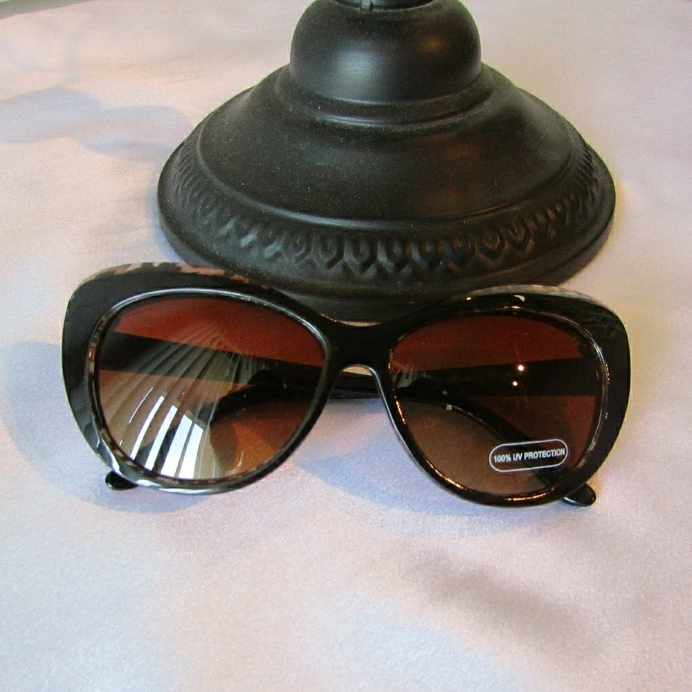 Hot sunglasses